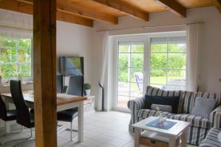 4 Personen Ferienhaus, Garten mit Zaun und Tor - Otterndorf - 9