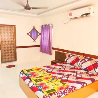 Tirth Hotel - 2