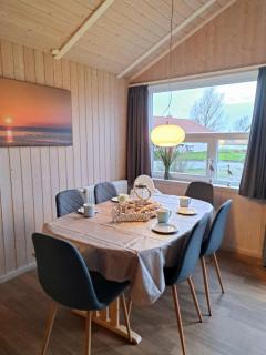 6 Personen Ferienhaus mit Sauna, Whirlpool, Kaminofen und Kanu in 2. Rheie zum See in Otterndorf - Otterndorf - 1