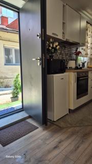 Lucyana home's - Bucharest - 3