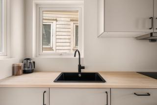 City Apartment I Cozy with Perfect Location - 9