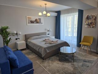 Zora Blue Studio - 1