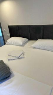 Seventh Floor Apartment - 2
