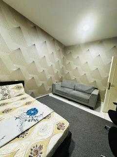 Elite Shine Holiday Home - Sabkhah - 4