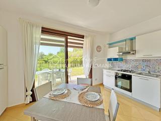 172 - Bellissima villetta bilocale climatizzata con portico e giardino al Residence Adamo ed Eva con 2 piscine e campo da calcio - PISCINA, SPIAGGIA e MINICLUB al White Beach Club inclusi nel prezzo - Marcelli - 7