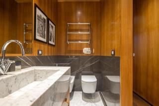 Old Bridge Exclusive Apartment 2 BDR - 4