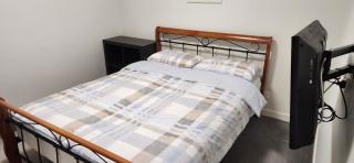 2BR Apartment Views Cheltenham - Cheltenham - 5
