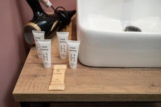 Urban Elegance Bliss Apartment by BookingHost - 6