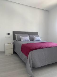LEON 38 Apartments Private Parking - EaW Homes - 2