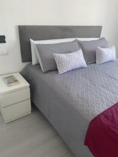 LEON 38 Apartments Private Parking - EaW Homes - 3