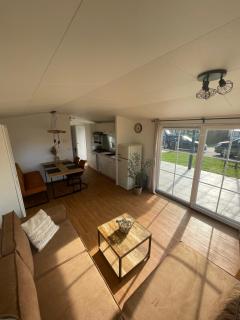Chalet am See in Holland - 4
