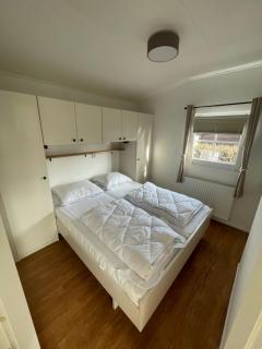 Chalet am See in Holland - Lathum - 6