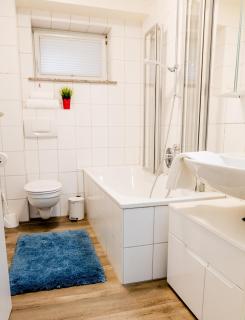 janu-homes - 2 Zimmer Apartment - 4 Betten, Lahnblick vom Amselweg - Runkel - 1