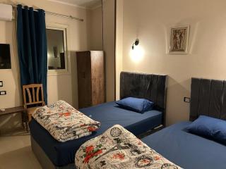 Pyramids Road Guest House - 1