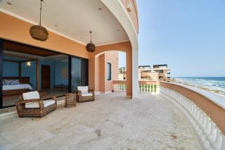 Hacienda Tankah Stunning Private Villa with 7 Bedrooms 8 Beds Pool and Personal Cook Luxury Exclusivity and Comfort for Groups and Families of up to 14 Guests in a Paradise by the Sea - Tulum - 3