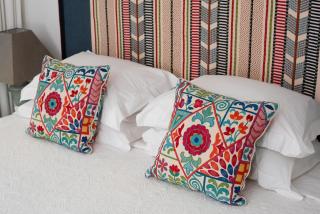 Tobacco House Suites - - 7