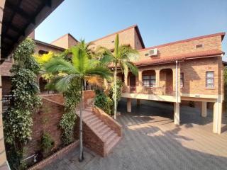 King's Palace Self Catering Apartments - St Lucia - 0