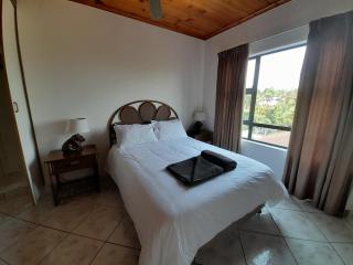 King's Palace Self Catering Apartments - St Lucia - 8