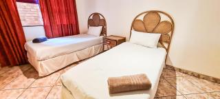 King's Palace Self Catering Apartments - St Lucia - 6