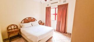 King's Palace Self Catering Apartments - St Lucia - 2