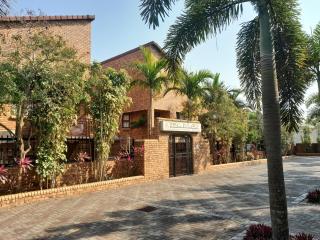 King's Palace Self Catering Apartments - St Lucia - 4