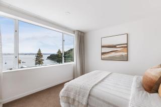 Luxe Mount Escape Stunning Sea Views Pool & Gym - 8