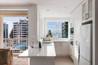 Rustic Luxe Mount Escape Sea Views Pool & Gym - Mount Maunganui - 4