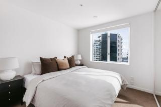Rustic Luxe Mount Escape Sea Views Pool & Gym - Mount Maunganui - 3