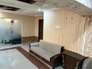 Pent House - 1