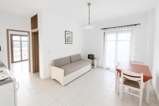 Captain Michalis Apartments - 750m from Kalamaki Beach - Galatás - 4