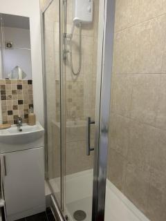 Charming 1-Bedroom with Balcony - Southampton - 3