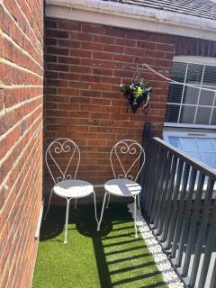 Charming 1-Bedroom with Balcony - Southampton - 5