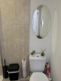 Charming 1-Bedroom with Balcony - 4