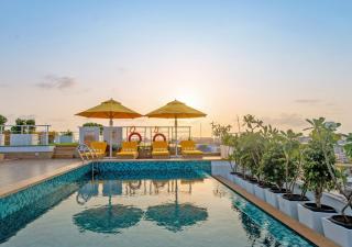 Bloom Hub l WEH Andheri - 7