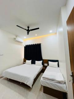 Hotel Vinayak - 2