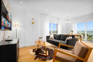 Luxury 2 Bedroom with Balcony - Fast Wi-Fi - Netflix 711C - Birmingham - 3