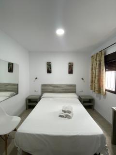 Hostal Malia - 1