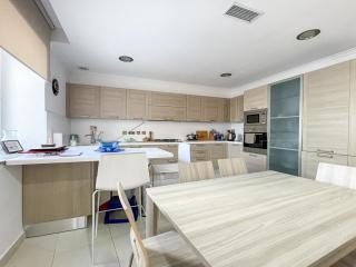 Sliema Apt - Leisure & Live - 9