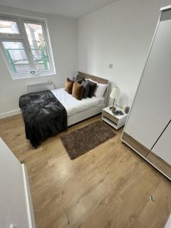 Cosy Double Room in Professional Unique Complex - Londra - 2