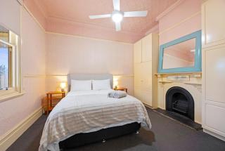 The Parade - Mansfield - Sleeps 8 - Mansfield - 9
