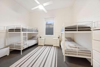 The Parade - Mansfield - Sleeps 8 - Mansfield - 7