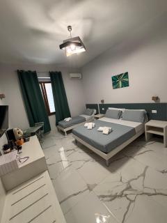 B&B CADIFRA Portapiccola - Naples - 6