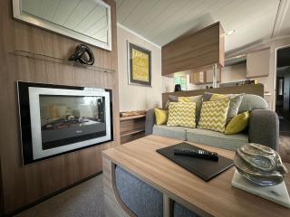 V19 - Ffrancon 2 bed riverside caravan - Bethesda - 1