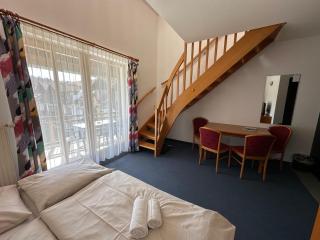 Hotel Sonnenhof - Tante ALMA`s Sommerfrische - Sonnen - 9