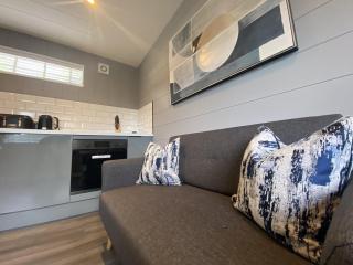 P50 - Studio Pod with Hot Tub - Bethesda - 2