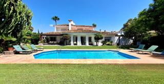 Noctua Villa Estepona pool and beach 013 - Estepona - 0