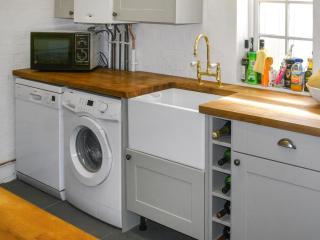 Chapel Bay Cottage - Angle - 4