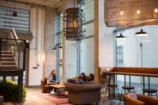 Student Only Silver Studio Upper Level Premium View Aldgate Residence - 3