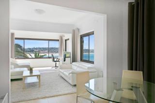 Ultimate Bondi Escape #2 Stunning Views ! - 2