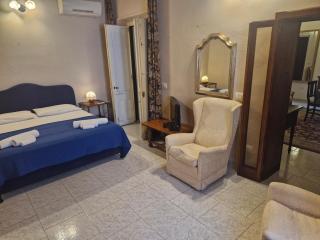 Appartamento indipendente Monserrato Policlinico - casa vacanze - 0